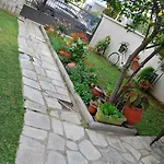 Sunday's Cosy * Volos